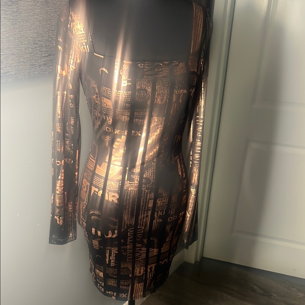 Fashion Nova Black and Gold Long Sleeve Bodycon Dress